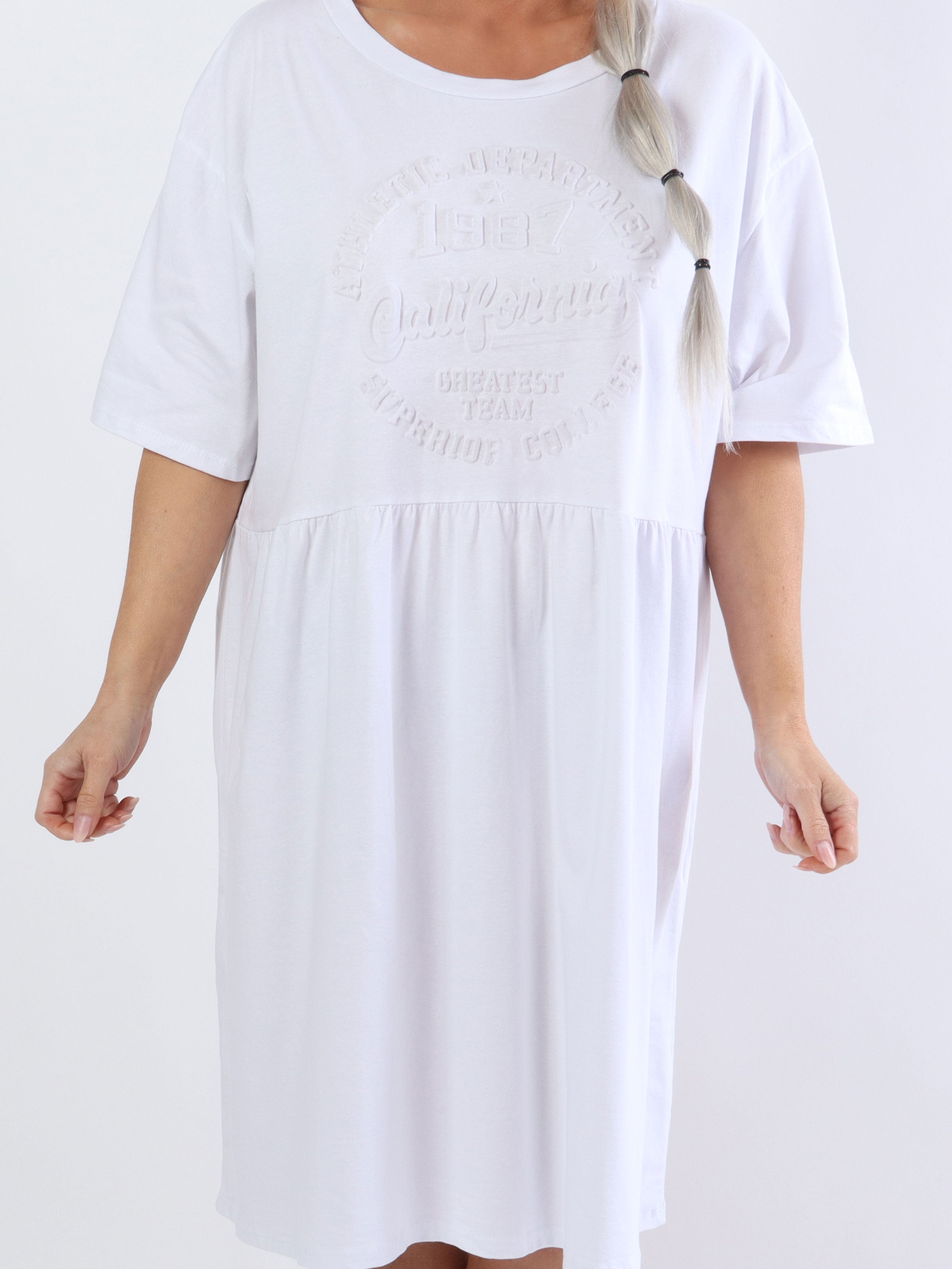 Mynte - Söt bomullsklänning i plus size med 3D-tryck